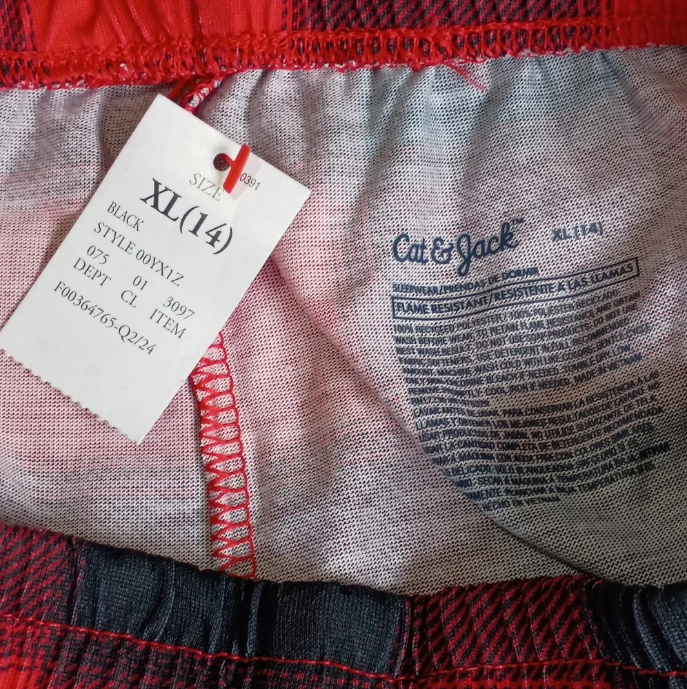 Cat & Jack NEWTeen Sz 14 Black and Red Dinosaur Cookie Pajama Set